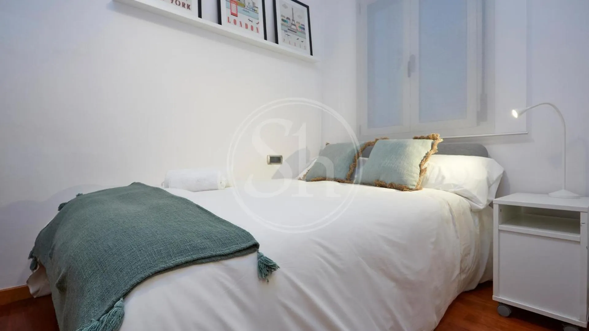 ברצלונה Nice Apartment In Les Corts